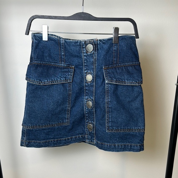 TopShop Denim Button Down Flap Pocket Jean Mini Skirt Size 28 - Picture 2 of 7